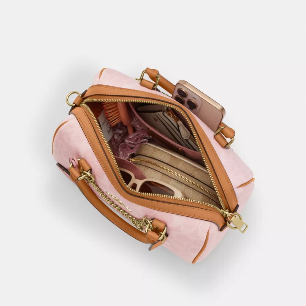 Τσάντα Rowan Satchel από Signature Canvas με Γούρια