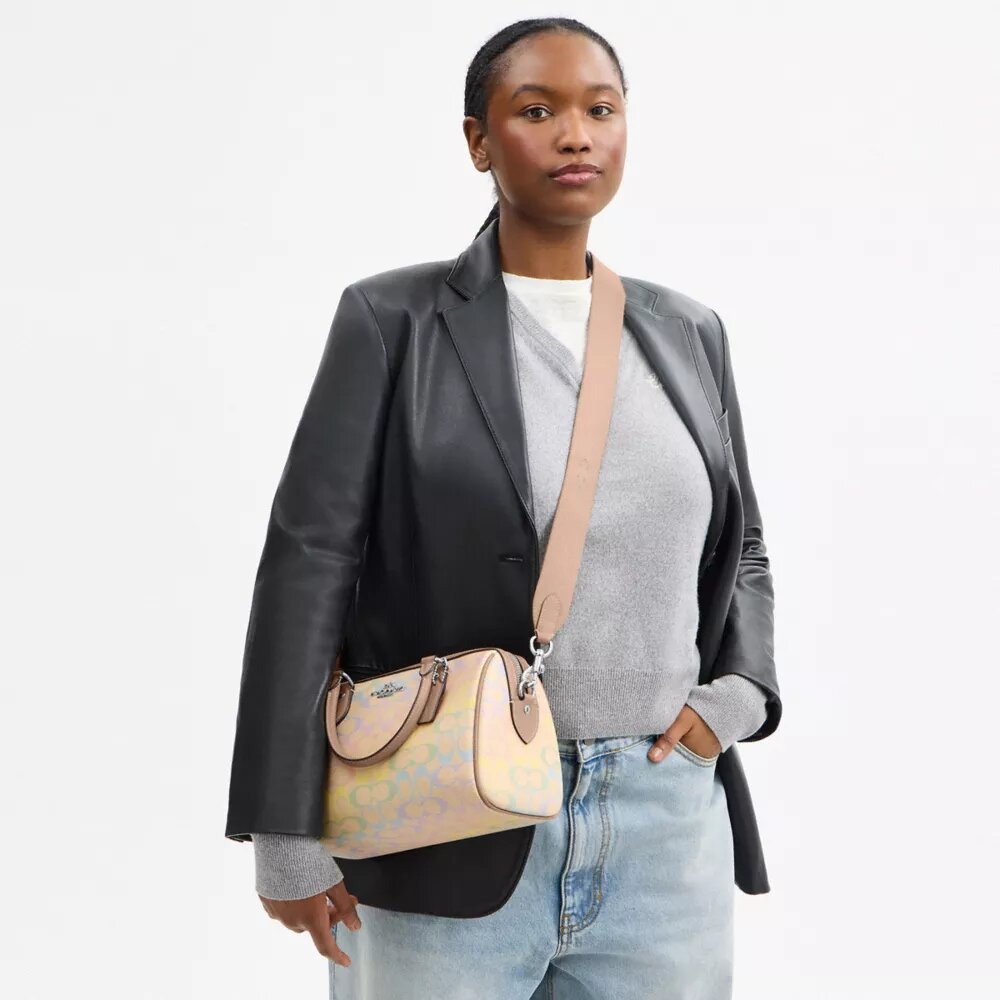 Τσάντα Rowan Satchel από το Signature Canvas Rainbow