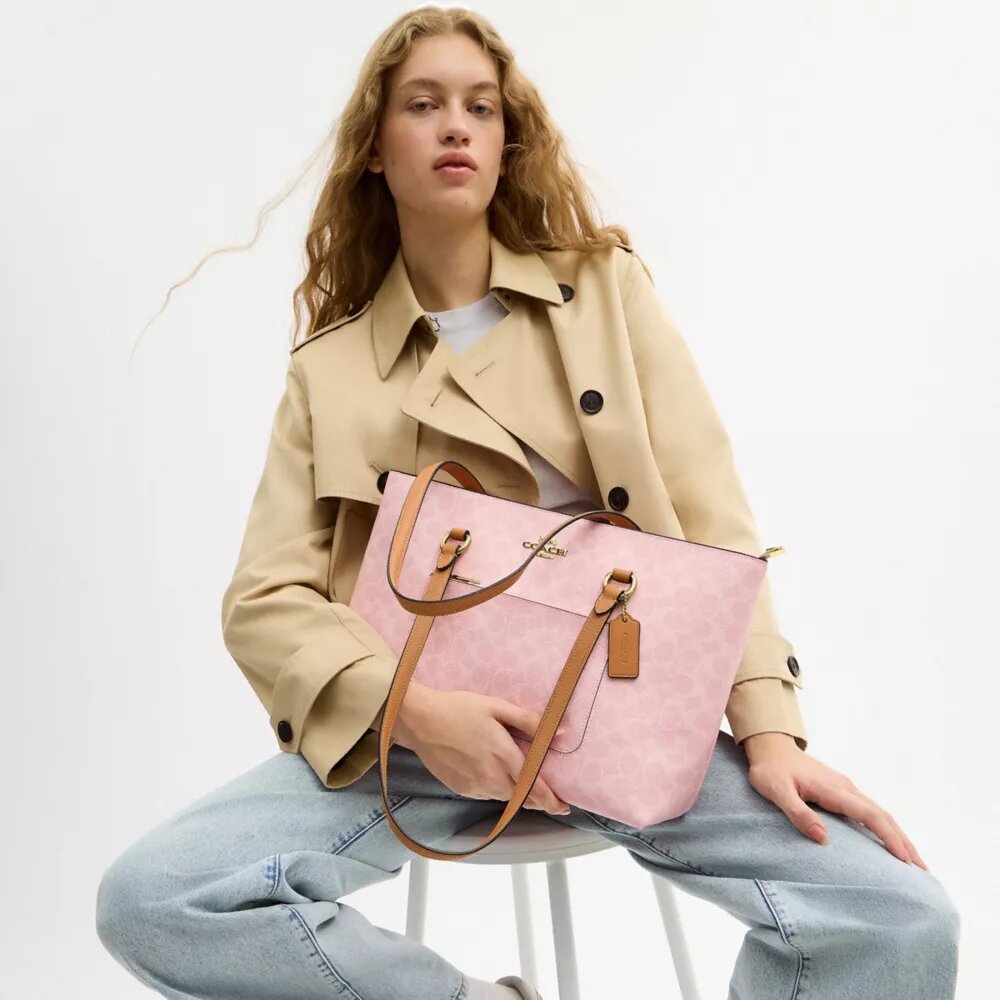 Τσάντα Station Tote από το Signature Canvas