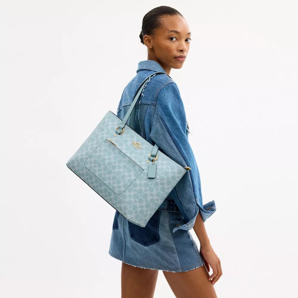 Τσάντα Station Tote από το Signature Canvas