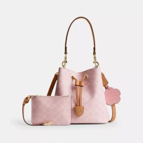 Τσάντα τύπου «bucket» Rowan από Signature Canvas με Γούρια