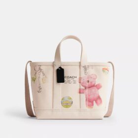 Τσάντα Utility Tote 27 με σχέδιο σκίτσου