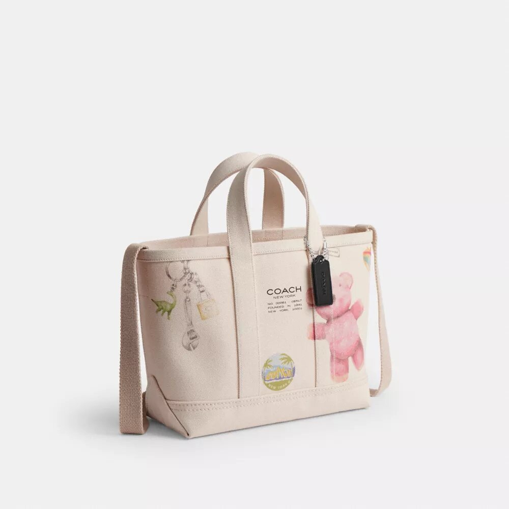 Τσάντα Utility Tote 27 με σχέδιο σκίτσου