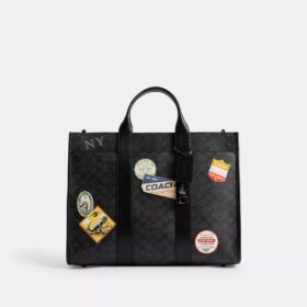 Τσάντα Wesley Shopper από Signature Canvas με ετικέτες