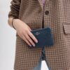 Τσαντάκι χειρός με φερμουάρ στη γωνία από Signature Jacquard
