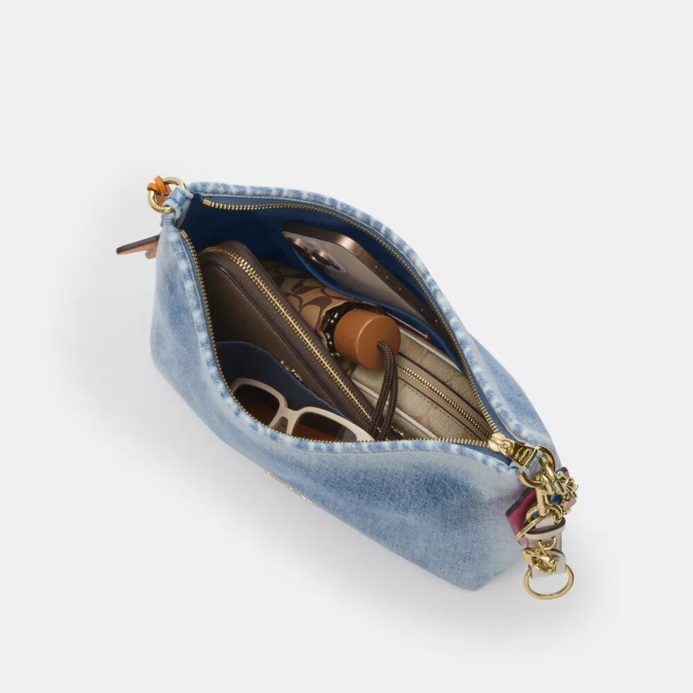 Τσάντες Ώμου Laurel σε Loved Denim με Γούρια